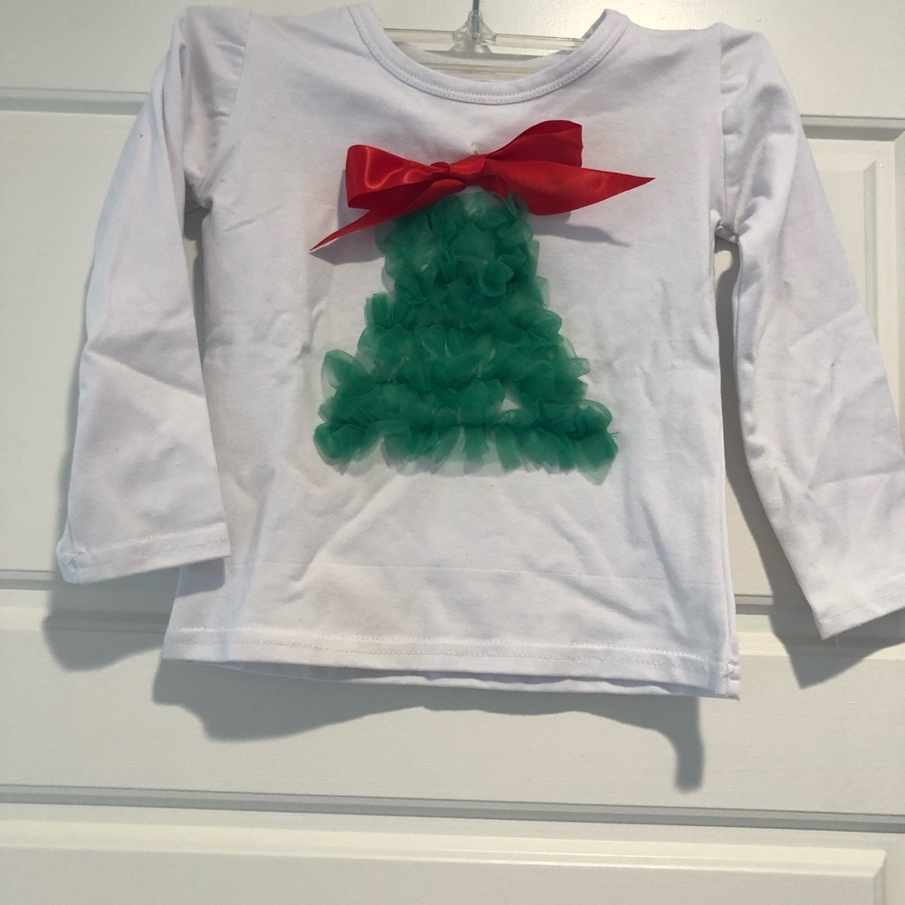 NWOT Girl’s Christmas shirt